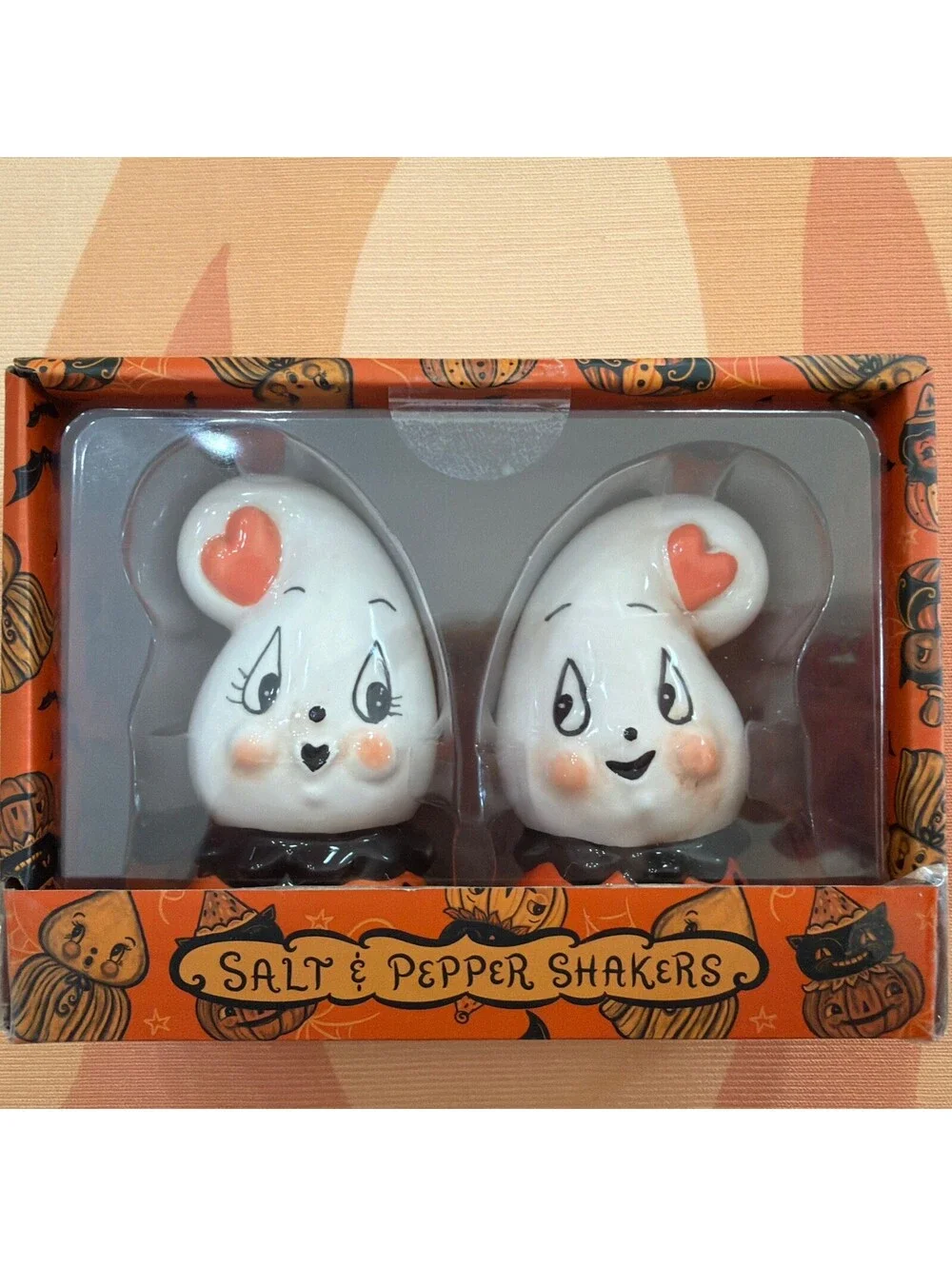 2026 Johanna Parker Design Halloween Ghost Couple Salt & Pepper Shakers NIB